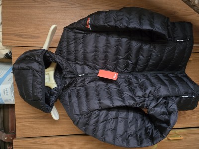 Foto 1 van HAKIM bij Alvivo - Dublin - Donsjack