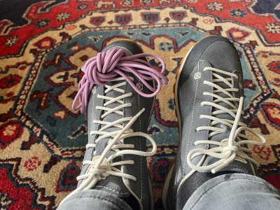 Foto 1 van Kendal bij Dolomite - Women's Cinquantaquattro Low Full Grain Evo GTX - Vrijetijdsschoenen