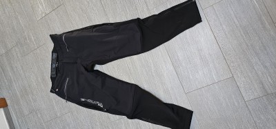 Foto 1 van Marina bij Endura - Women's MT500 Freezing Point Pants - Fietsbroek