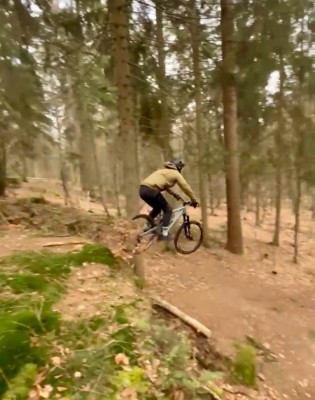 Foto 1 van Manuel bij FOX Racing - Dropframe Pro - Fietshelm
