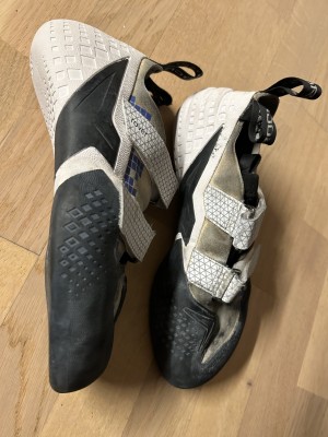 Foto 1 van Denys bij Mad Rock - Rover HV - Klimschoenen