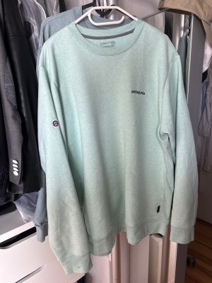 Foto 1 van Toni Lene bij Patagonia - Fitz Roy Icon Uprisal Crew Sweatshirt - Trui
