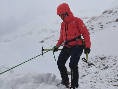 Foto 1 van Miriam bij The North Face - Women's Summit Torre Egger Futurelight - Regenjas