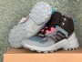 Foto 2 van Karolina bij adidas Terrex - Women's Terrex Swift R3 Mid GTX - Wandelschoenen